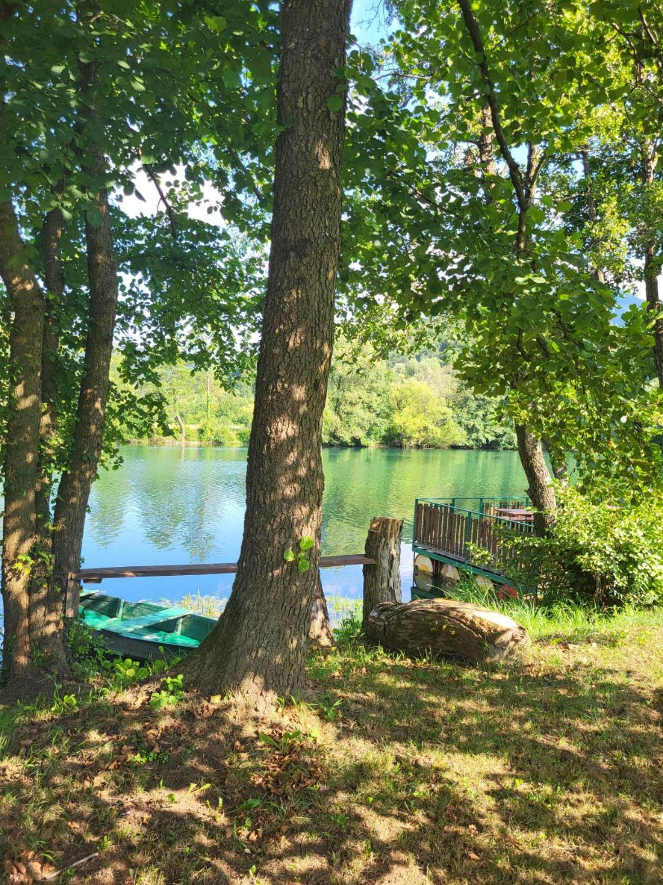 Una Si Villa Lohovo Kültér fotó